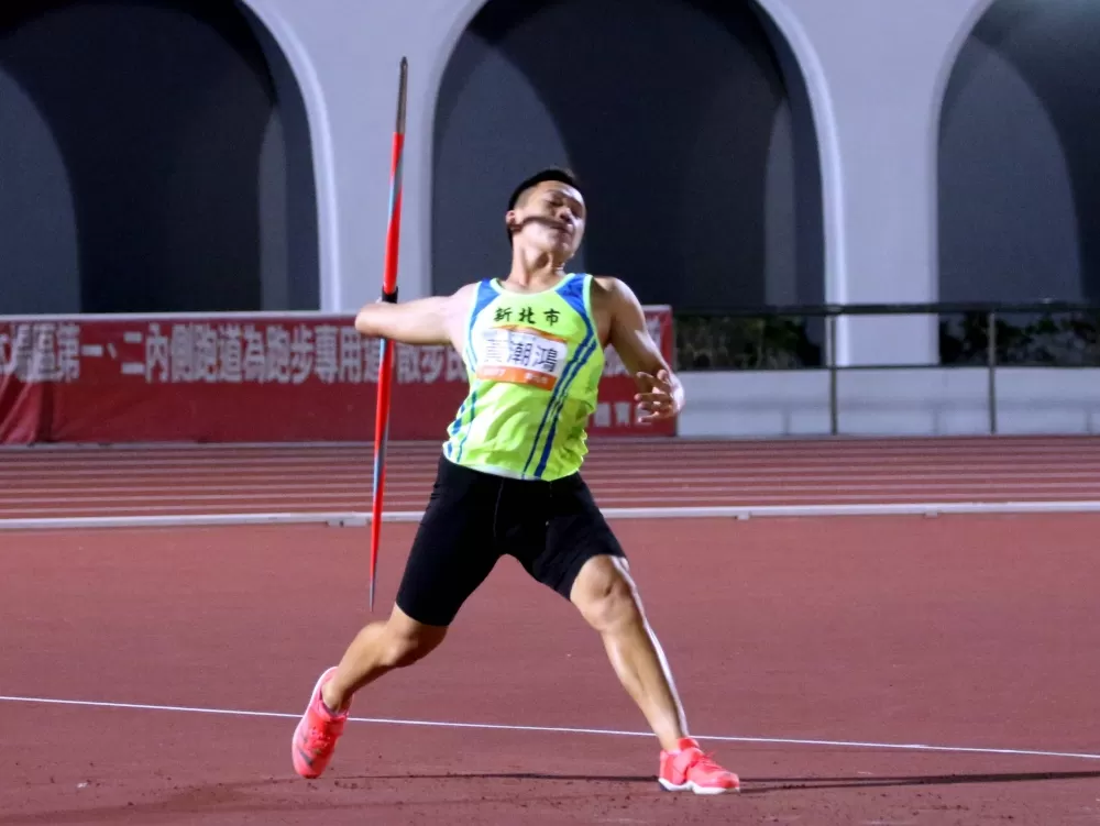 史上首位闖進全運標槍決賽的國中生黃潮鴻。林嘉欣/攝影。