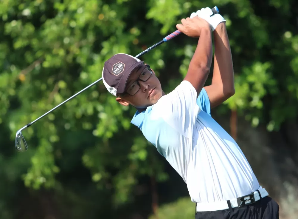 陳伯豪69桿(-3)暫並列第三。