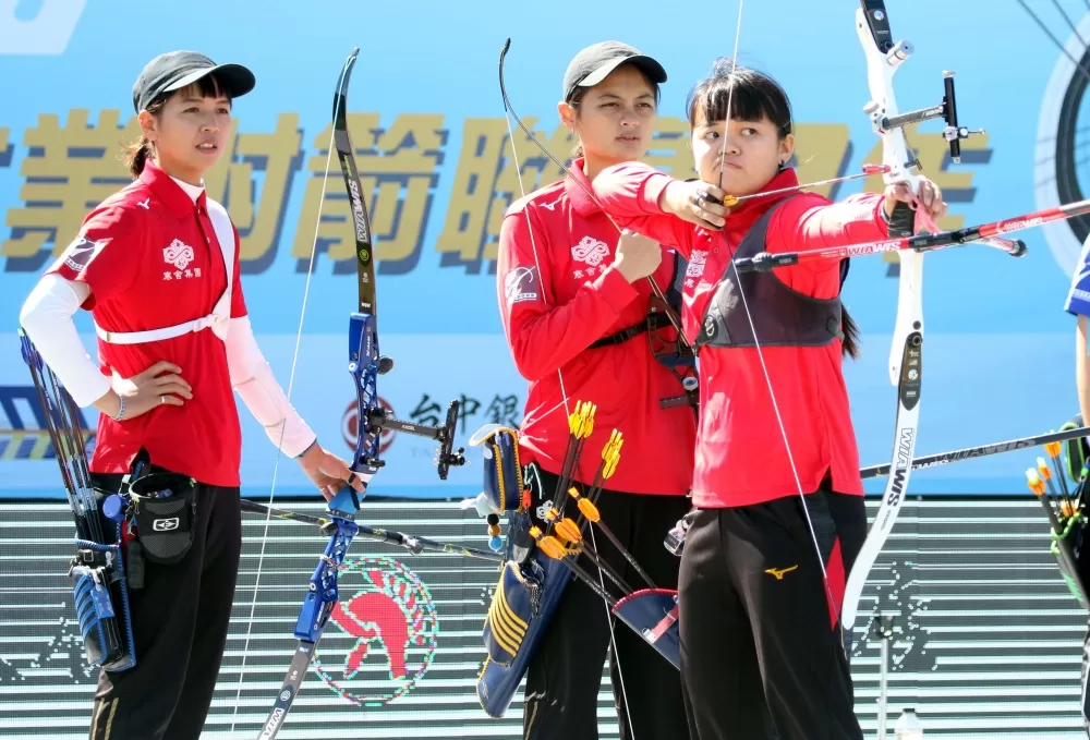 寒舍集團女團。林嘉欣/攝影。