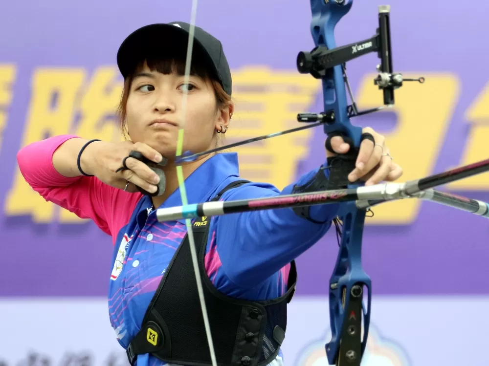 320:蘇思敏勇奪企業射箭聯賽三年「箭林之后」和「女子天團」雙榮銜。中華企業射箭聯盟/提供。