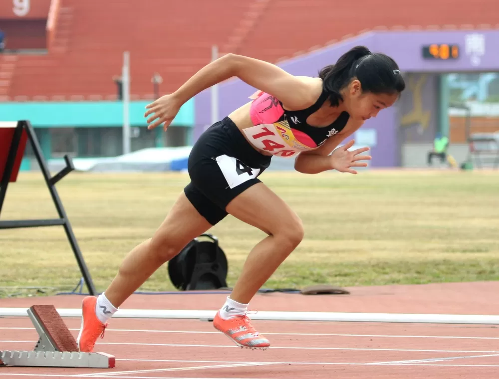 國女400公尺冠軍葉欣妍（彰縣彰泰國中）。林嘉欣／攝影。	