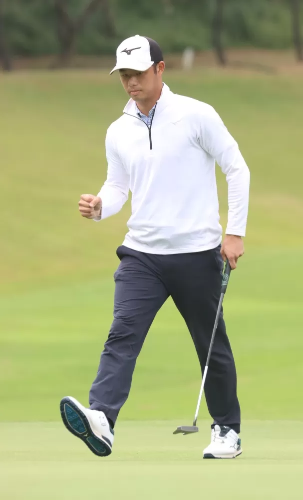 方胤人暫並列第一。