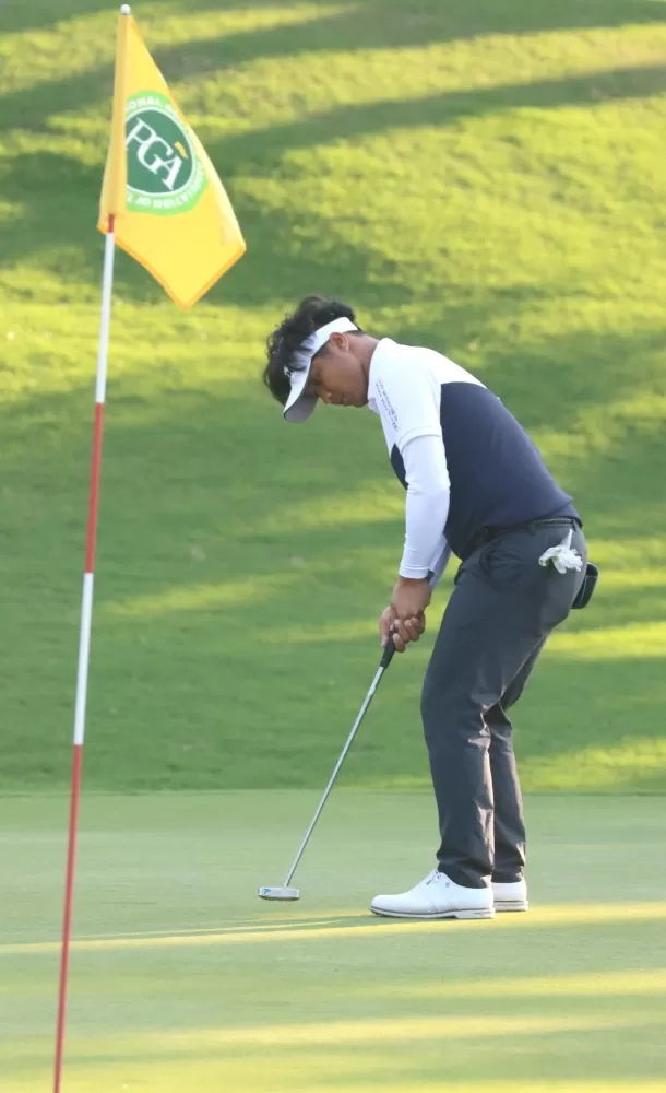 林永龍以-4暫列第三.。