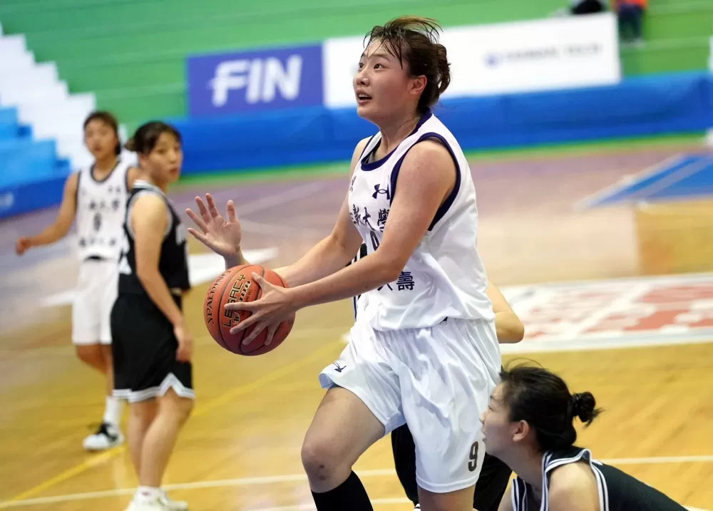 世新大學隊長許玟瑄。