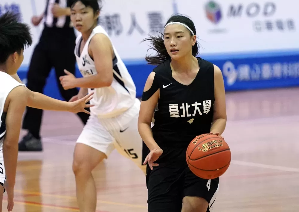 臺北大學隊長宋淑萍拿18分。