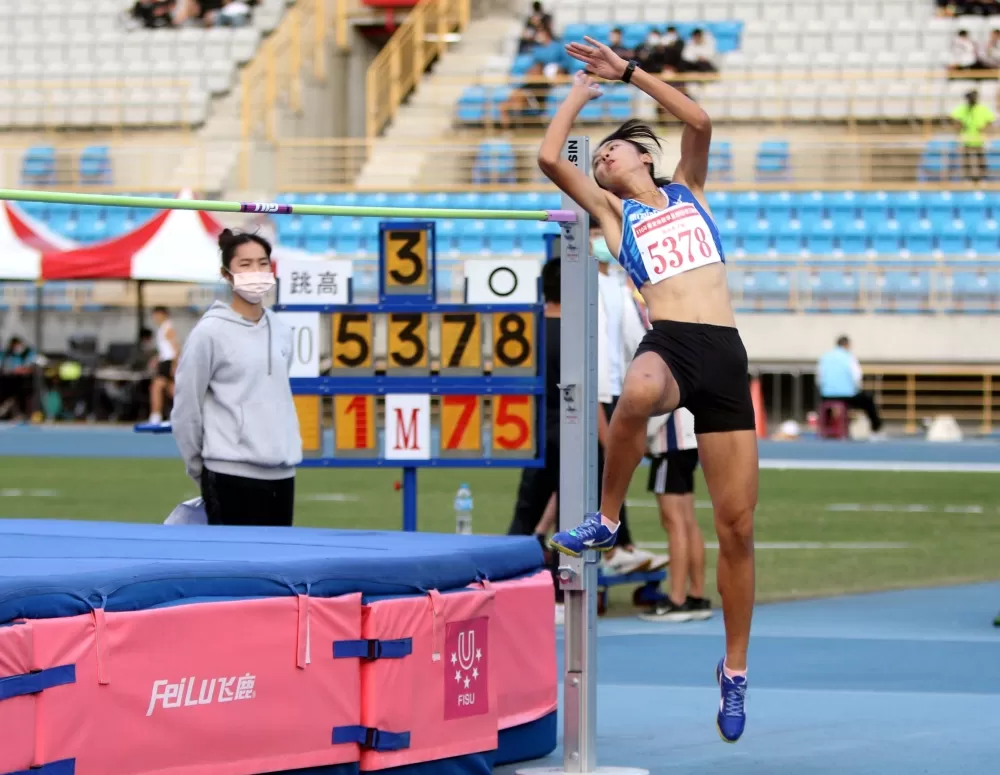 馬公高中歐旻珩1.72平大會奪金。林嘉欣/攝影。