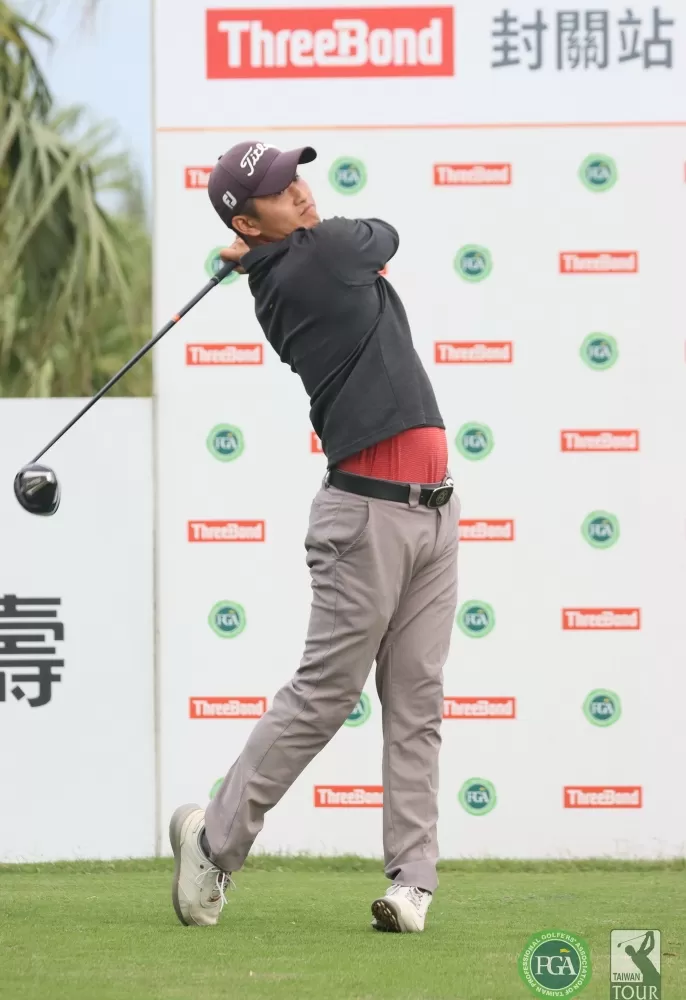 第一回合蔡宗佑70桿(-2)站並列第三。