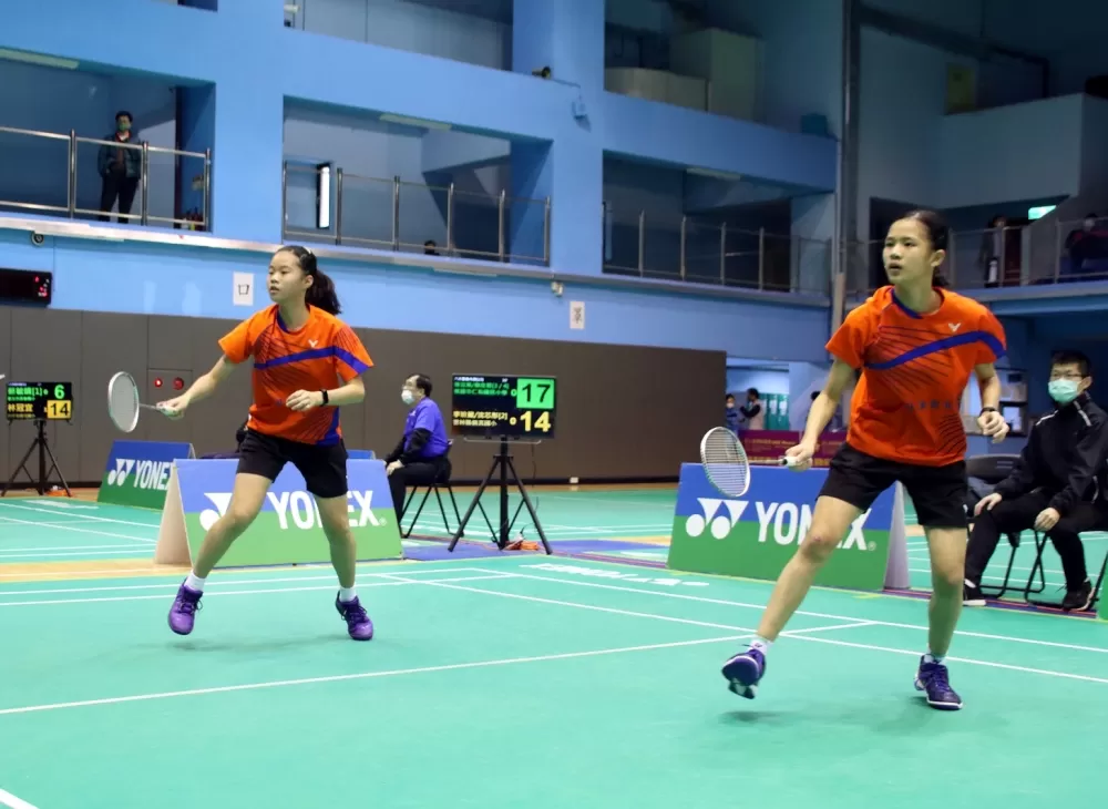 雲林僑真李玠葳 沈芯彤獲得六女雙亞軍。