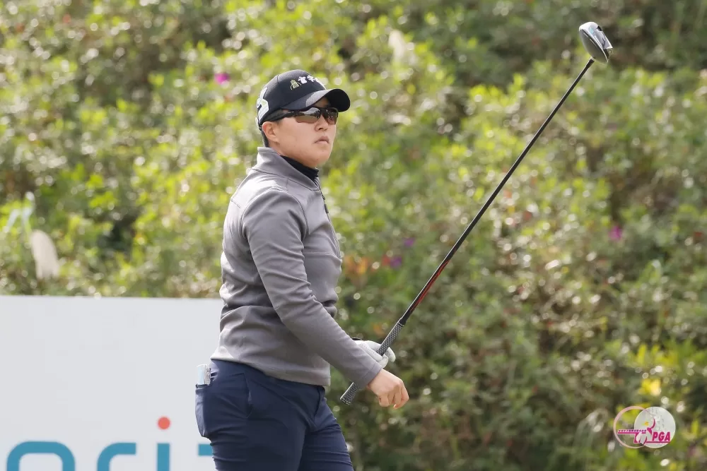 陳子涵首回合77桿(+5),暫時並列第三。