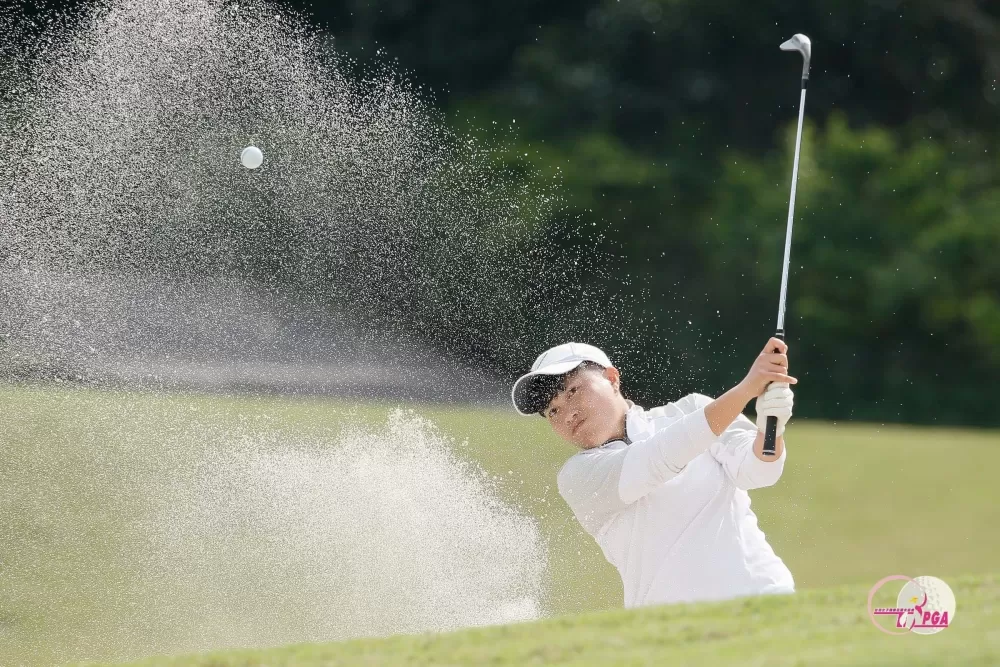 李欣以兩回合總桿150桿(+6),暫時並列第三。