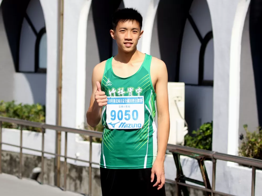 國手之後林翊凱在110公尺跨欄達標亞青少躍U18歷年第二傑。林嘉欣／攝影。