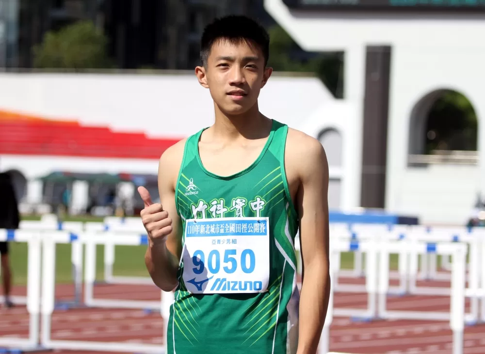 國手之後林翊凱在110公尺跨欄達標亞青少躍U18歷年第二傑。林嘉欣／攝影。