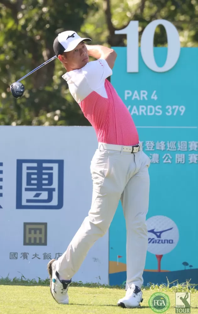 方胤人獲遠距獎。