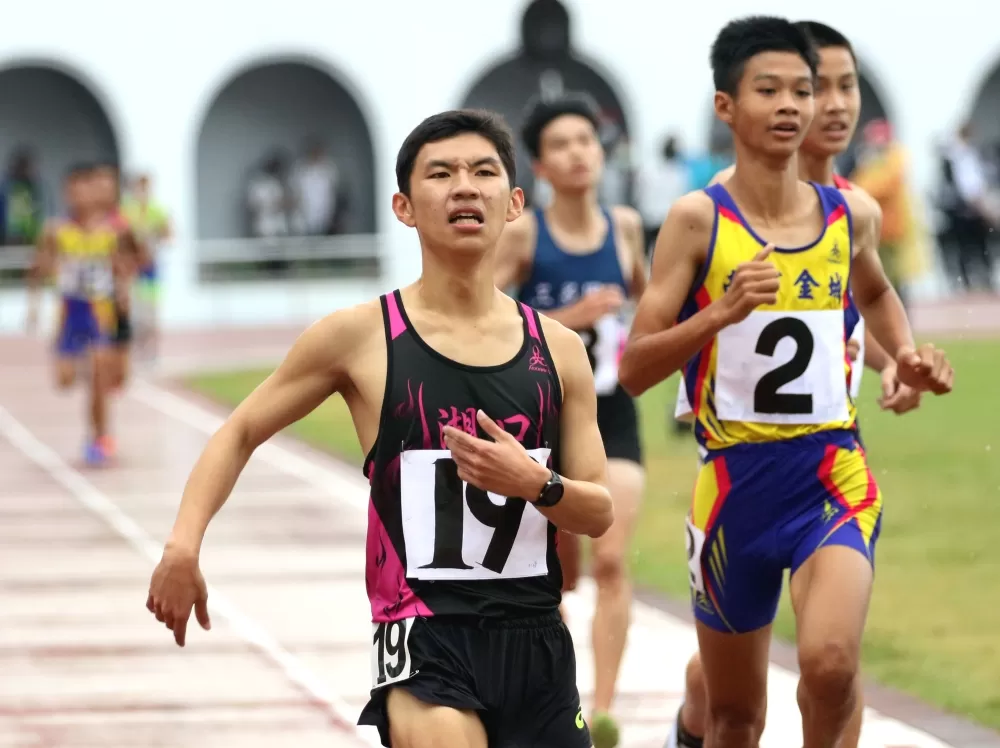 湖口高中徐立紘（前）。林嘉欣／攝影。