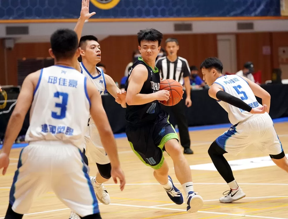 臺中科大陳珀瑞18分6籃板。