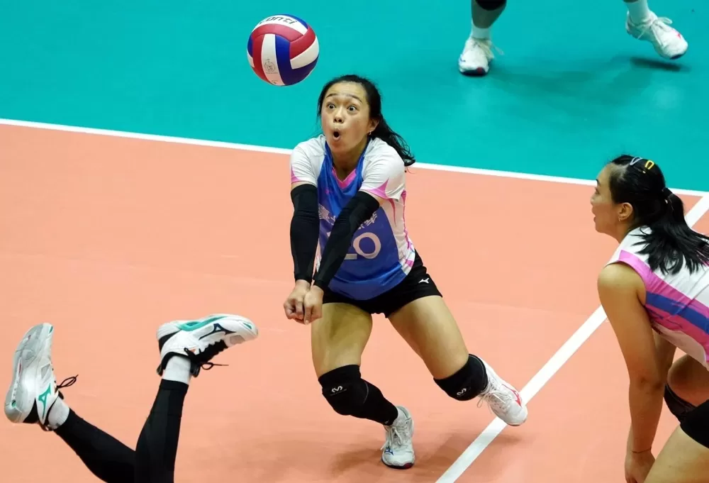 臺北鯨華「矮妹」賴湘程屢救險球。