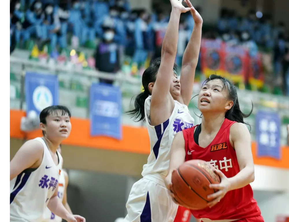 南山張家瑄生涯雙新高20分、13籃板首度「雙十」。