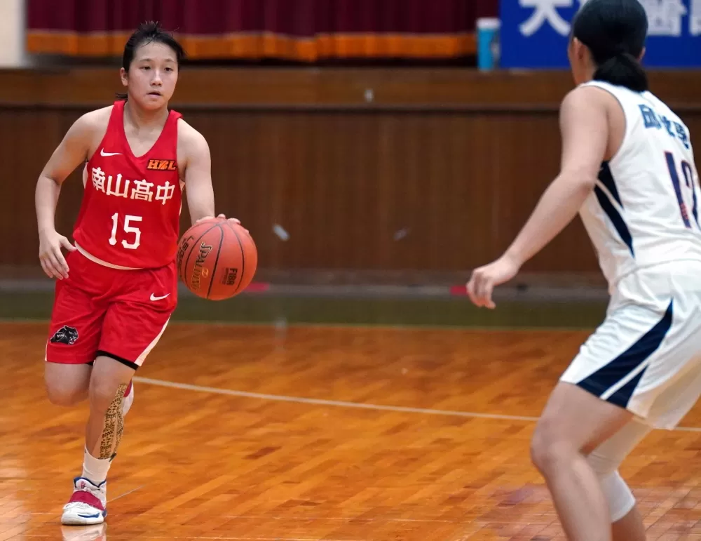 南山菜鳥控衛陳孜綺。