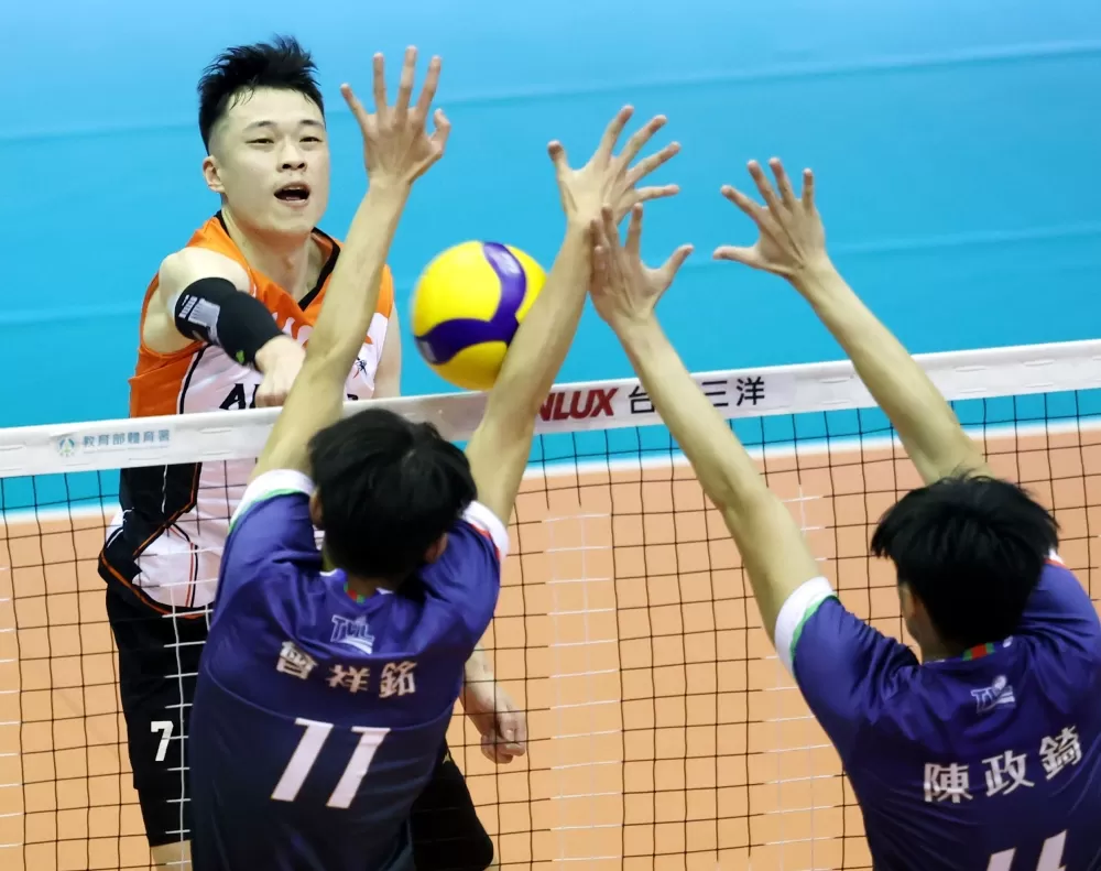 太陽神陳昭銘攻擊。排球協會提供。下同。