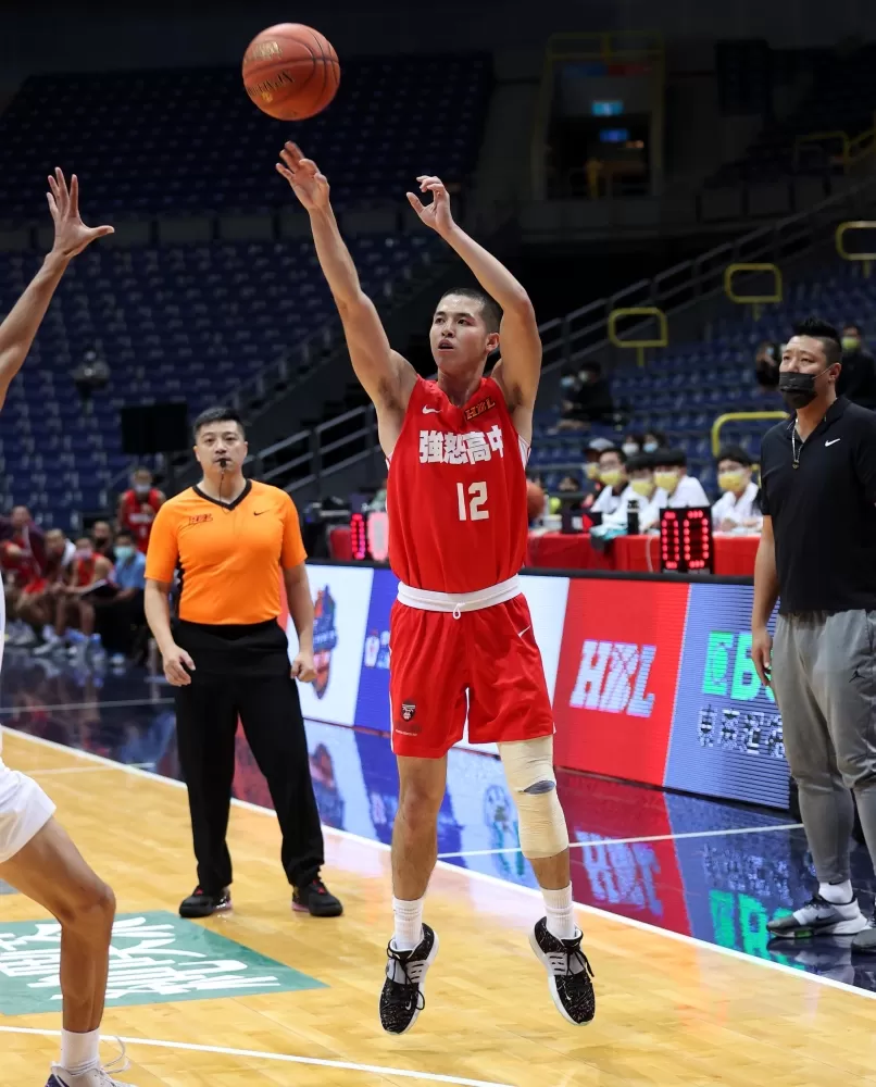 強恕「一哥」唐彥景HBL最終戰三分球9投4拿15分,百感交集。