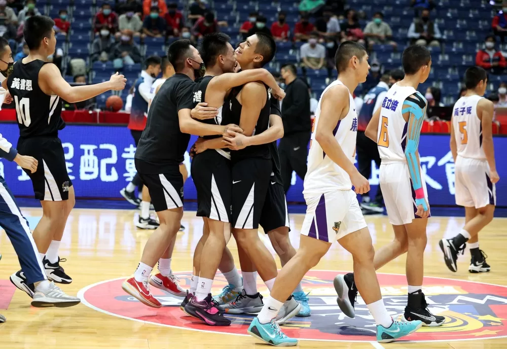 錦和首晉八強、東山中斷連5季八強,強烈對比。