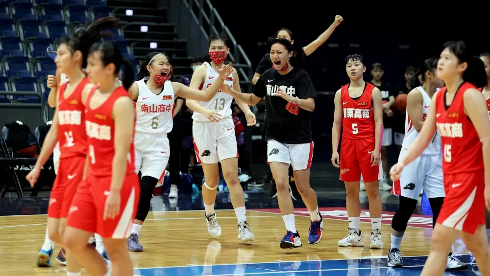 南山連7季晉八強、苗商中斷近8季有7季晉八，強烈對比。