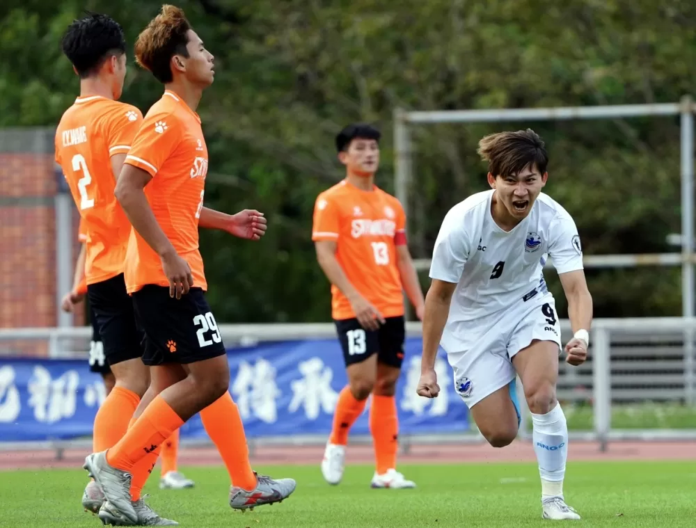 銘傳大學藍浩宇攻進第二顆進球。