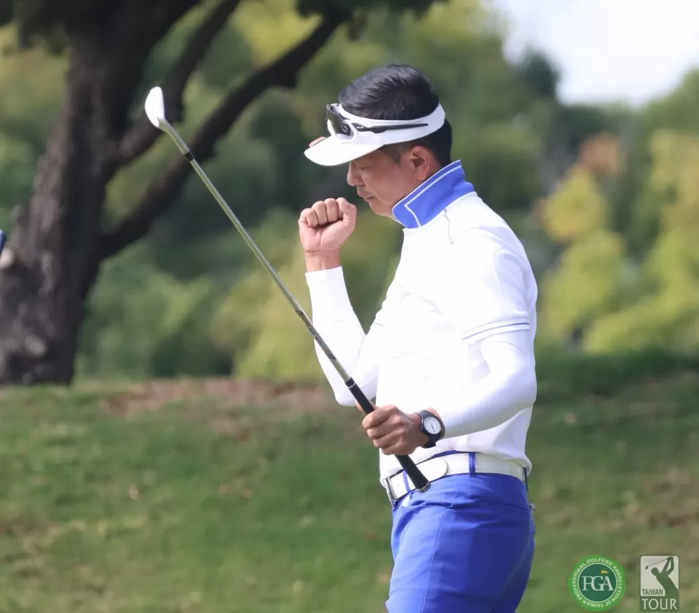 第三回合林文堂打出72桿以(-3)暫並列第四。