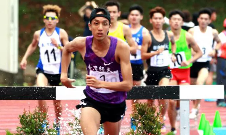 李奇儒（前）。林嘉欣／攝影。