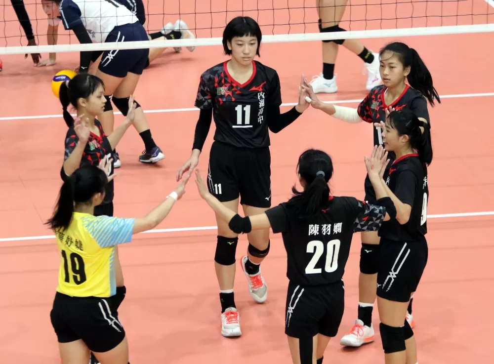 內湖高中女排隊。林嘉欣/攝影。