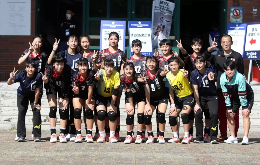 內湖高中女排隊。林嘉欣/攝影。