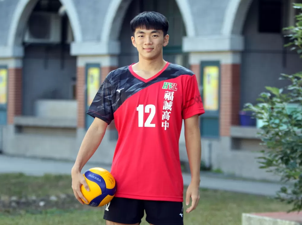 成績校排第一的福誠高中男排隊「學霸」林柏廷。林嘉欣/攝影。