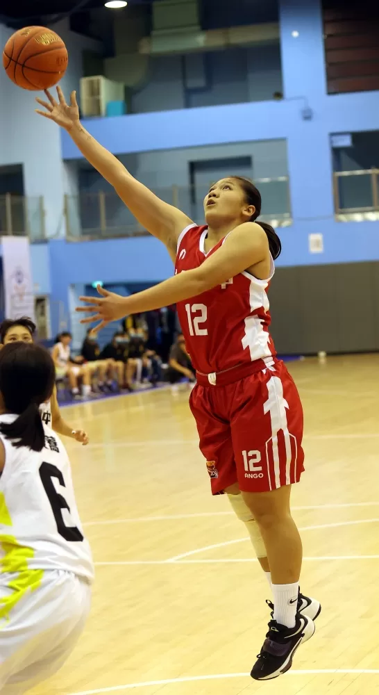 永仁「雙槍」陳薇涵16分。