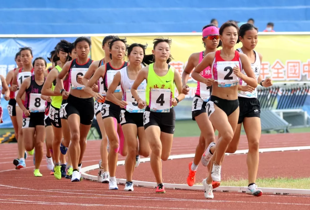 徐苡絜（前）。林嘉欣／攝影。