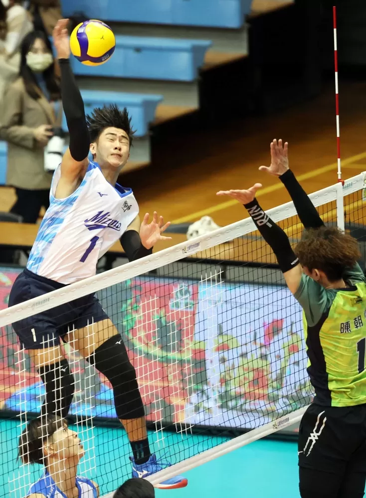 美津濃3：1勝conti。