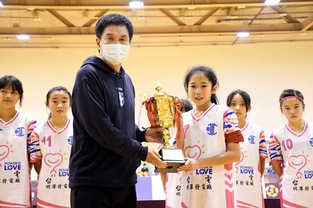 Ｕ13組女生亞軍南投水里國小。