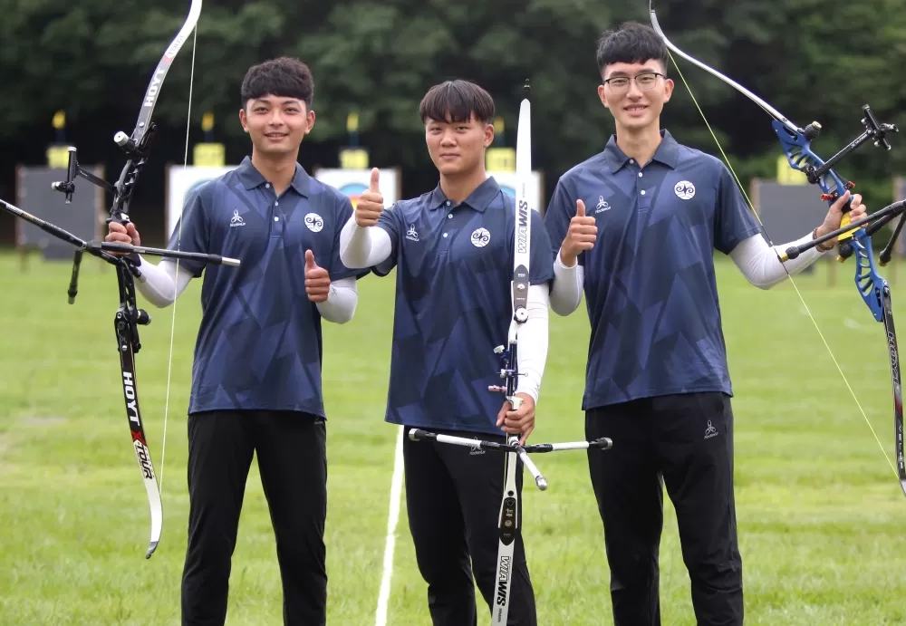 暨南大學李諺宥（右起）、涂詠傑和蔡德諺首闖金牌戰。林嘉欣／攝影。