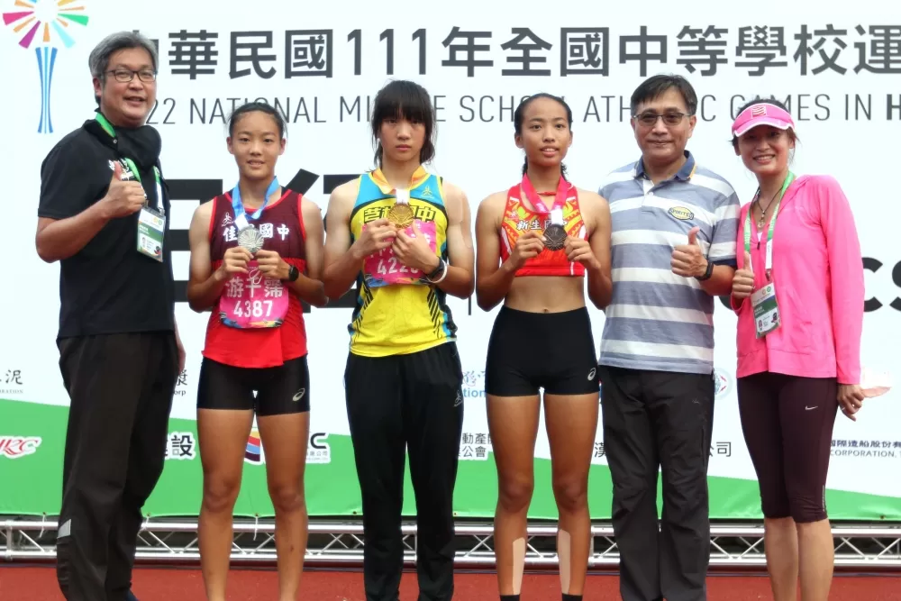 國女五項全能頒獎。林嘉欣/攝影。