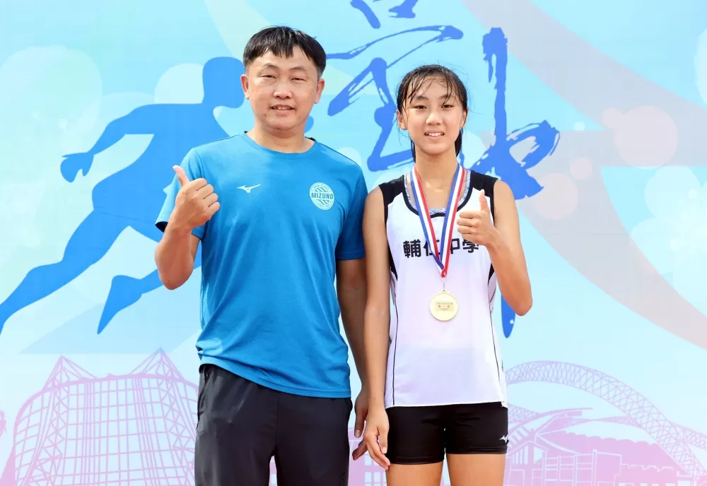 朱婕瑀和教練林瑩展。林嘉欣／攝影。