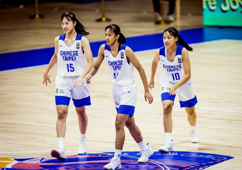 中華三人組腳步輕盈。