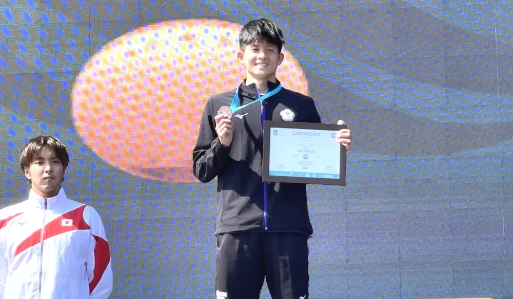 公開水域亞錦賽卓承齊連三屆在5公里奪銅。游泳協會提供。下同。