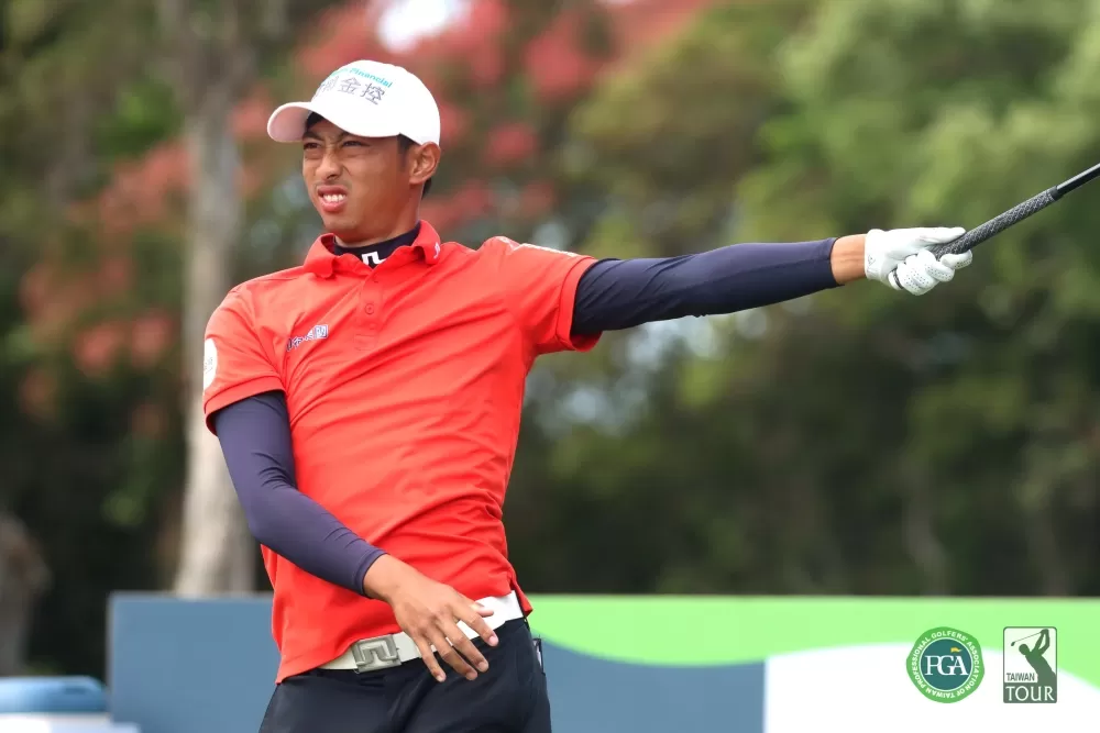 第二回合王偉軒打出66桿以(-7)暫列第一。