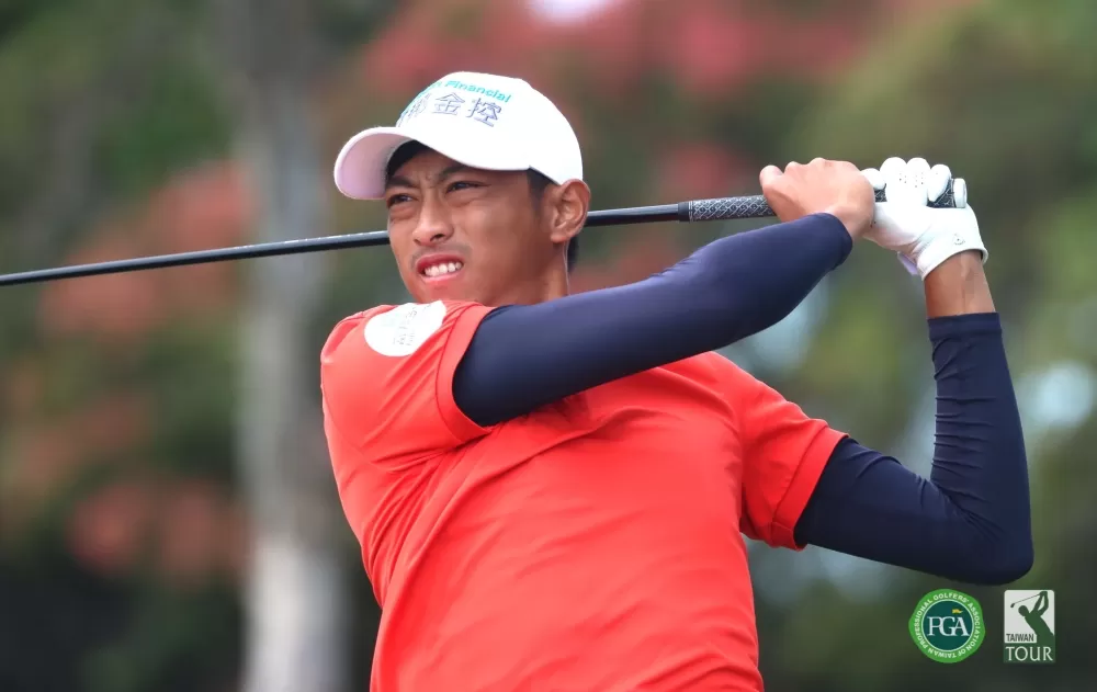 第二回合王偉軒打出66桿以(-7)暫列第一。