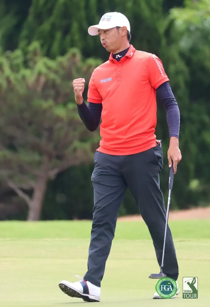 第二回合王偉軒打出66桿以(-7)暫列第一。