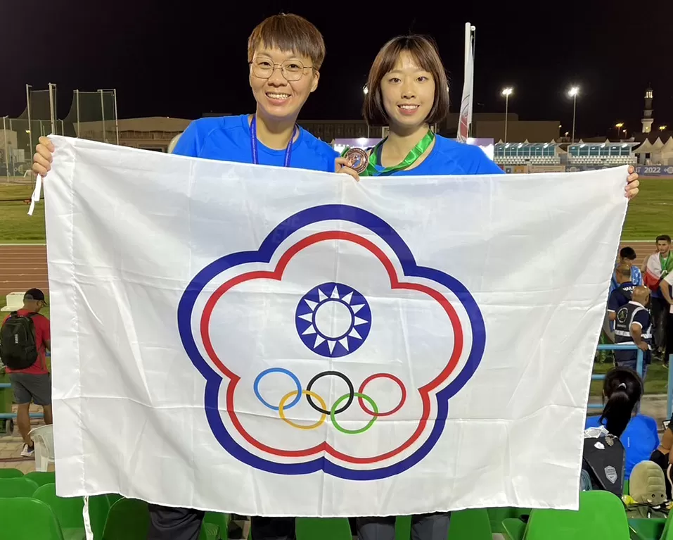 賴尹甯（右）奪銅。張櫻藍教練提供。