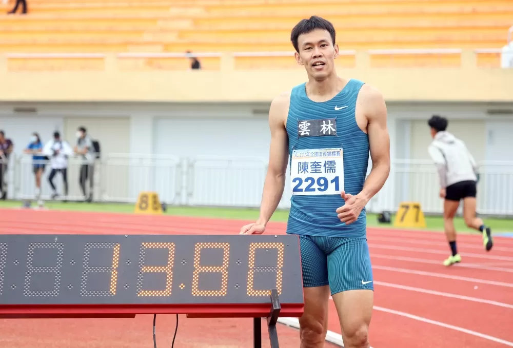 陳奎儒兩破大會。林嘉欣／攝影。