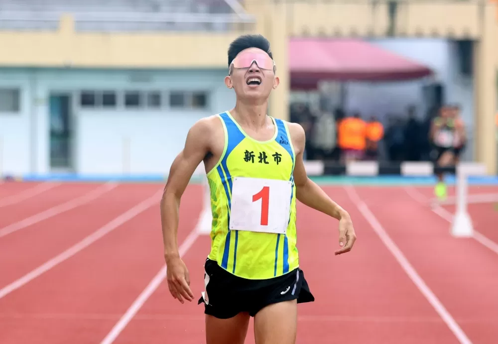 破懸20年3000障紀錄的曾廷瑋要制霸六大賽。林嘉欣／攝影。