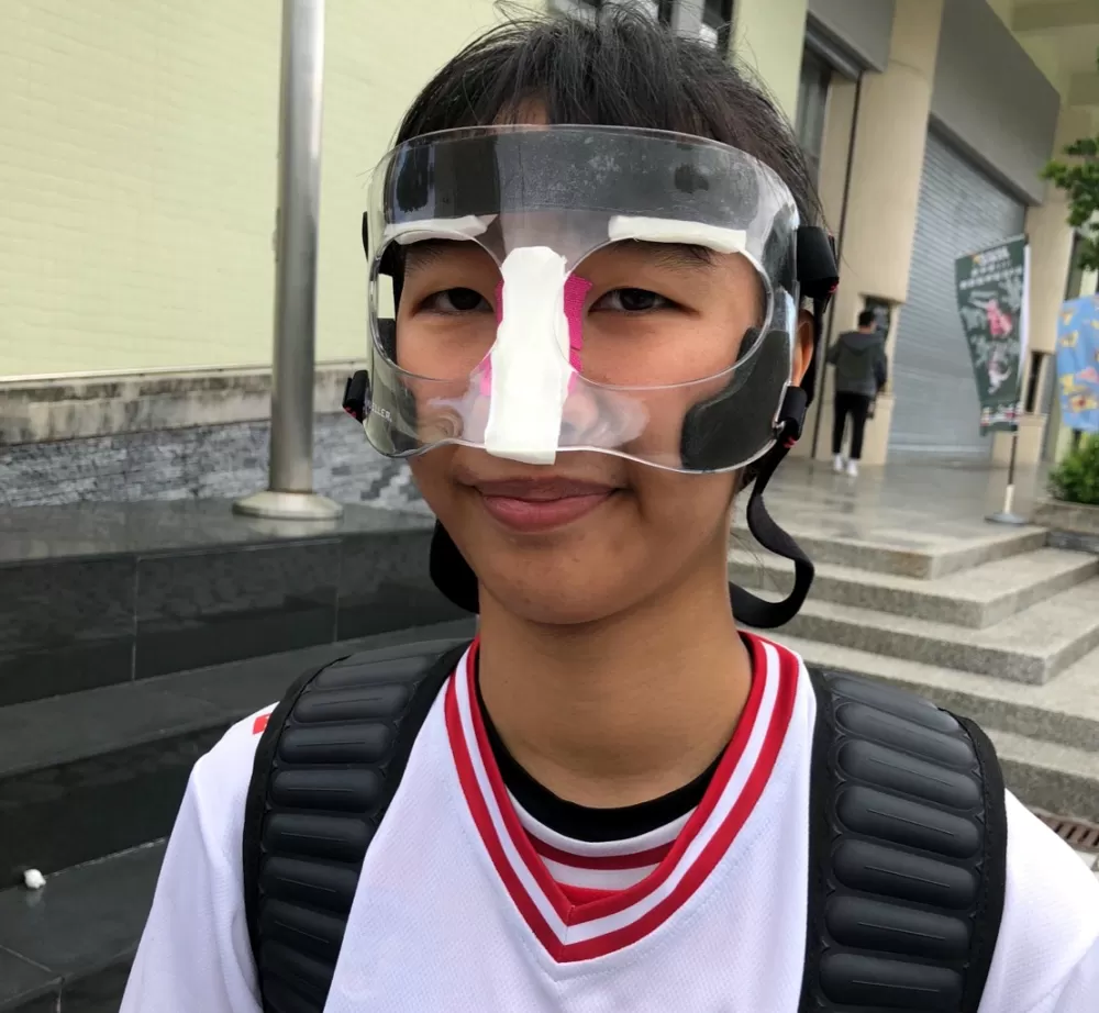 苗商晉級,「新膠面人」杜思婷「鼻」拚來的。