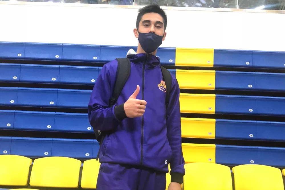 和平「混血王子」黃以理輪廓明顯、眼睛深邃。