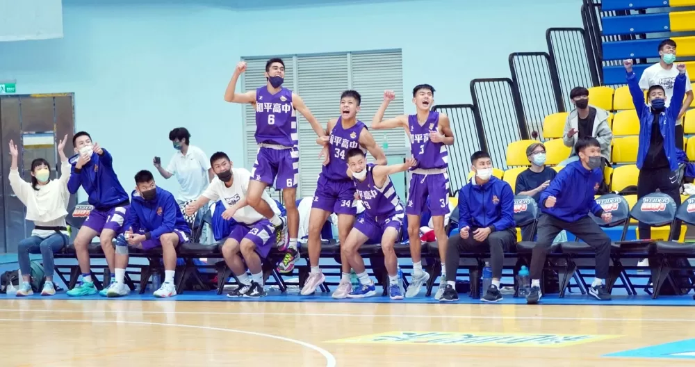 和平大逆轉新屋甜蜜復仇球員雀躍。